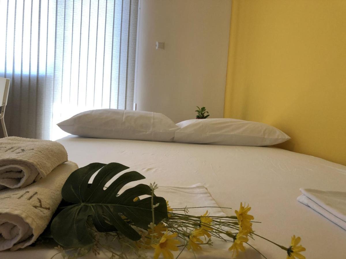 Aparthotel Elly Pomorie Esterno foto