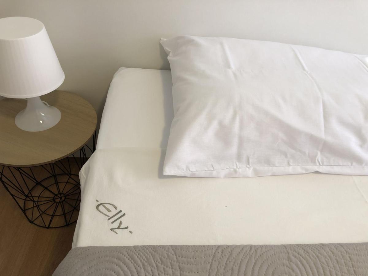 Aparthotel Elly Pomorie Esterno foto